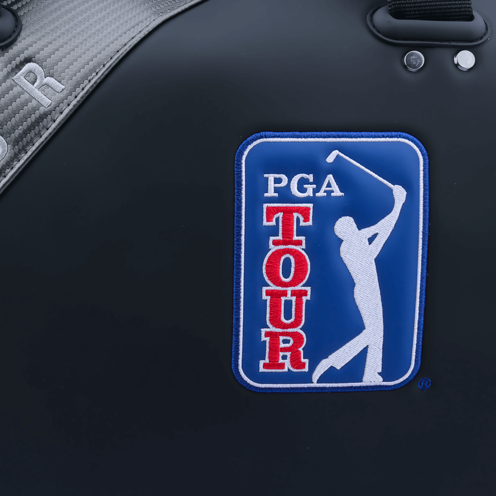 PGA textured garment bag (black)