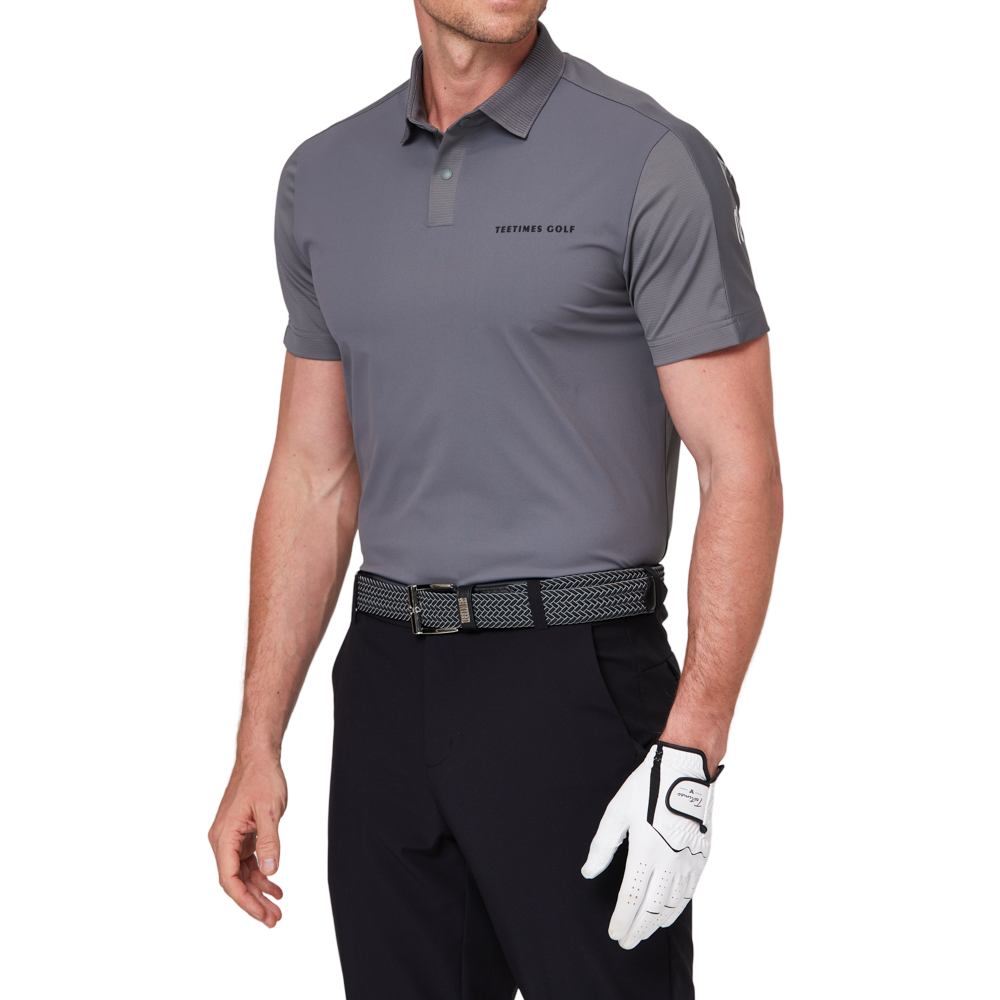 カラーブロックの半袖シャツ