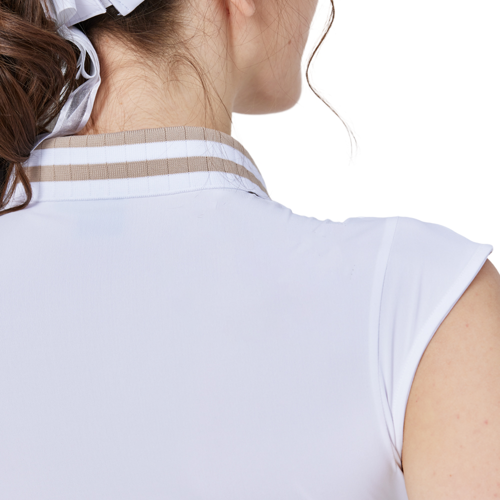 クールフィット、ウエストにフィット、カレッジネック、ノースリーブトップス（ホワイト）